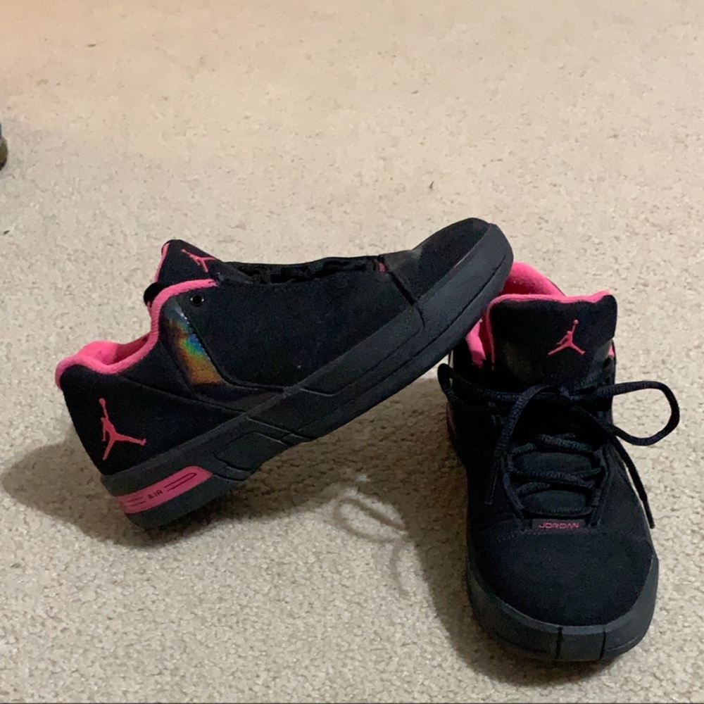 Youth shoes